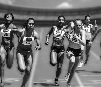 people running during daytime