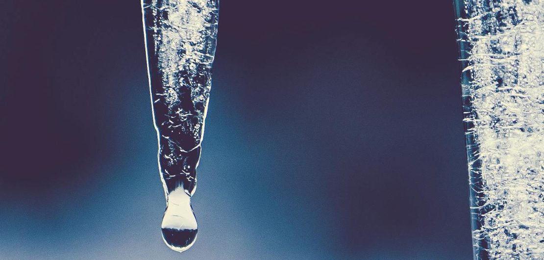 black and gray ice